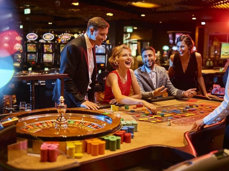 Filipino players browsing cc7 sports and casino platform on mobile